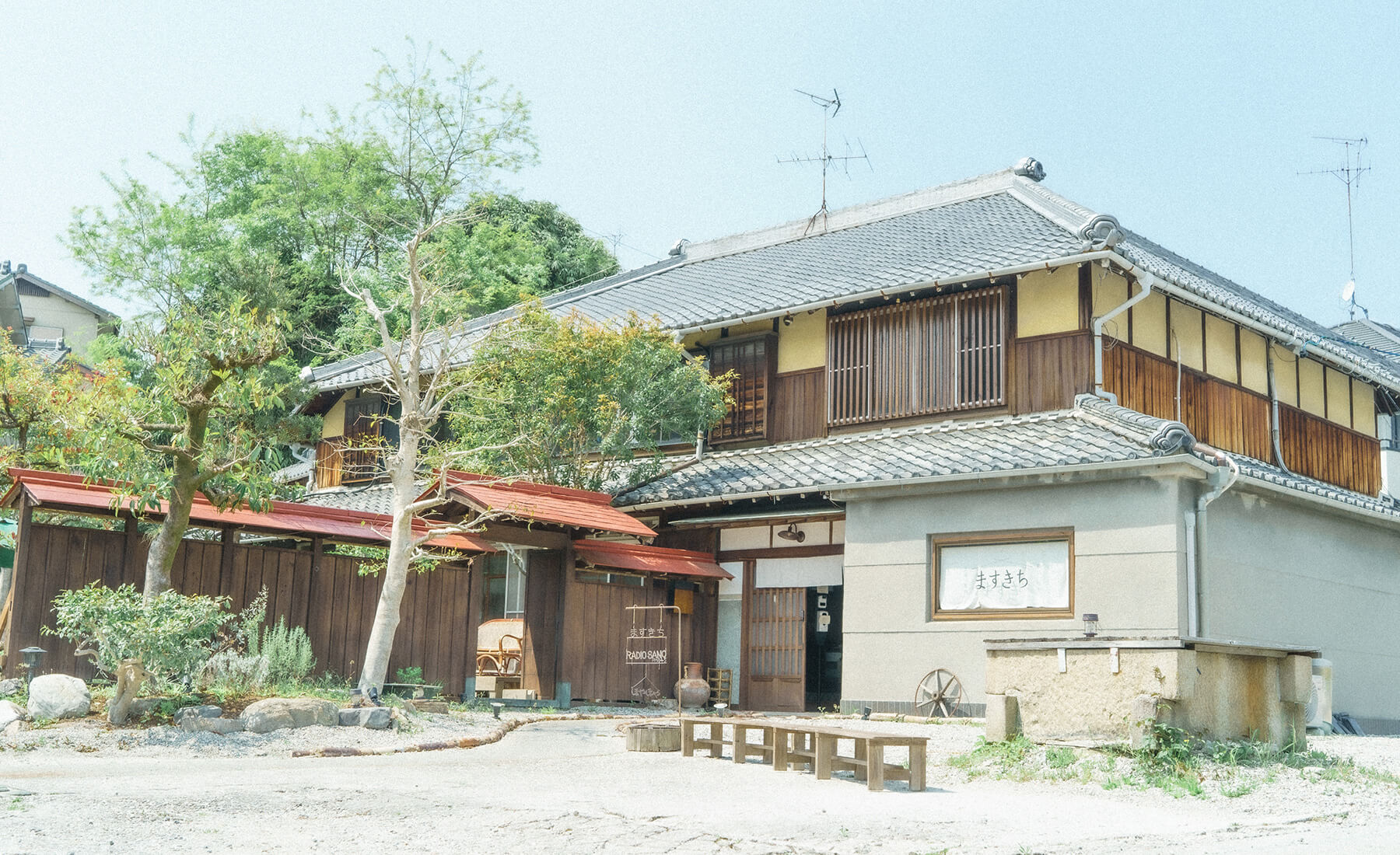 ますきち外観