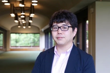 長谷川　大輔　氏